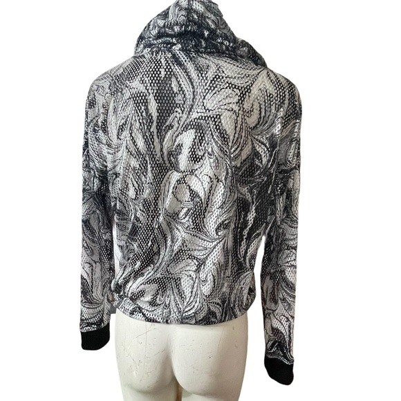 Victoria Sport Mesh hoodie Size Small - Picture 7 of 15